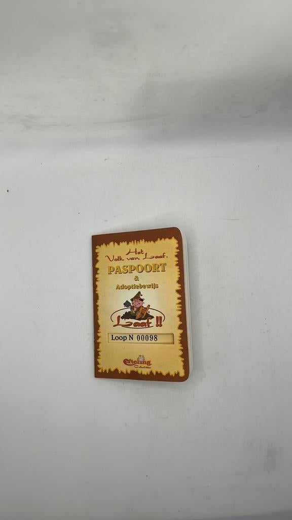 Het Volk van Laaf Paspoort & Adoptiebewijs., Verzamelen, Efteling, Ophalen of Verzenden, Zo goed als nieuw, Beeldje of Poppetje
