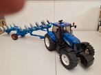 Bruder Tractor m. ploeg New Holland TG285  1:16, Ophalen of Verzenden, Groter dan 1:32, Overige typen, Overige merken