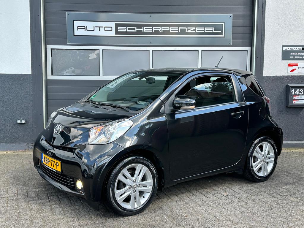 Toyota IQ 1.3 VVTi Dynamic | AIRCO | 97PK | KEYLESS | 16 inc, Auto's, Toyota, Stof, Gebruikt, Zwart, 4 cilinders