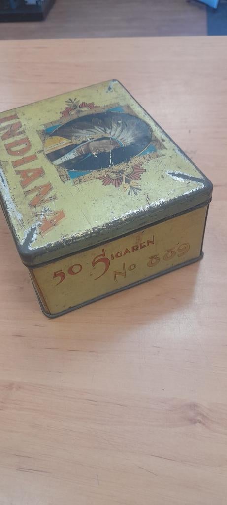 Zeldzaam sigarenblik Indiana 50 sigaren no.889, Verzamelen, Blikken, Ophalen of Verzenden, Gebruikt, Overige