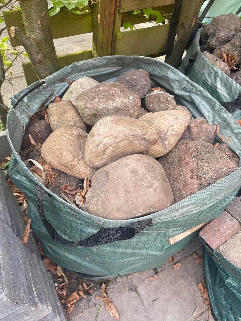 Diverse decoratieve stenen en klinkers voor tuin, Ophalen, Gebruikt, Kei, Lava