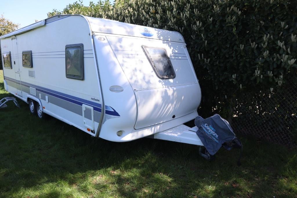 Hobby Caravan 650 KMFE , tandemasser, Caravans en Kamperen, Hobby, 7 tot 8 meter, Treinzit, Particulier