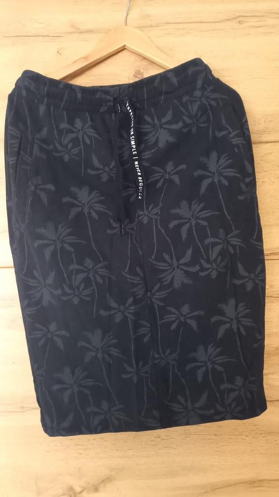 10 days rok maat 2, Ophalen of Verzenden, Zo goed als nieuw, Zwart, Onder de knie