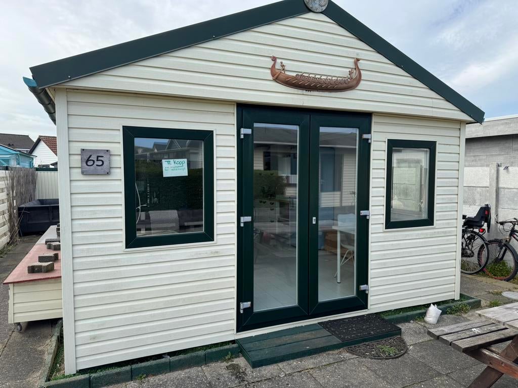 Sfeervol recreatiehuisje op Recreatieoord Hoek van Holland, Huizen en Kamers, Chalet
