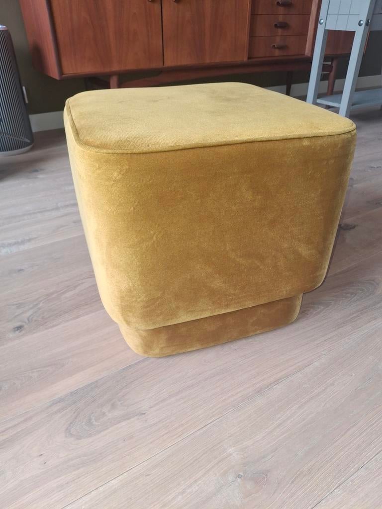 Poef Lauren velvet, Huis en Inrichting, Banken | Voetenbanken en Poefen, Ophalen, Minder dan 50 cm, Vierkant, Minder dan 50 cm