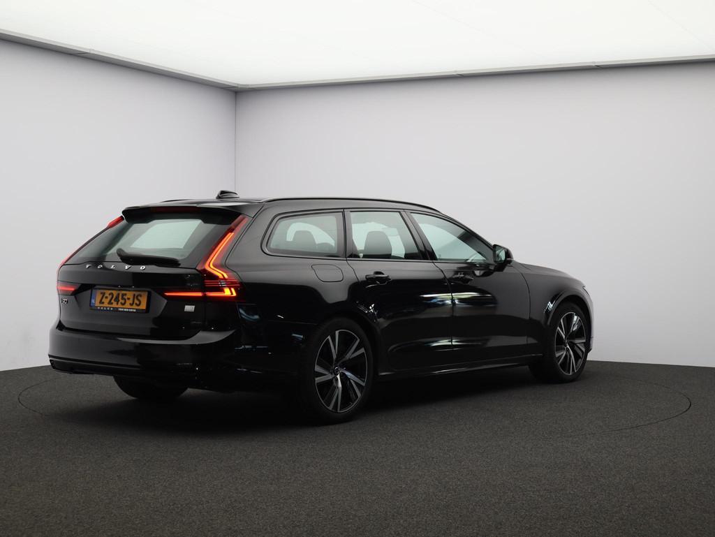 Volvo V90 T6 Recharge 350PK AWD Plus Dark / 360gr Camera / E, Auto's, Volvo, 4 cilinders, Zwart, 129 €/maand, Adaptive Cruise Control