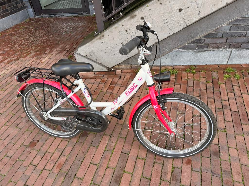 Pegasus kinderfiets wit/roze, Ophalen, Gebruikt, 16 tot 20 inch