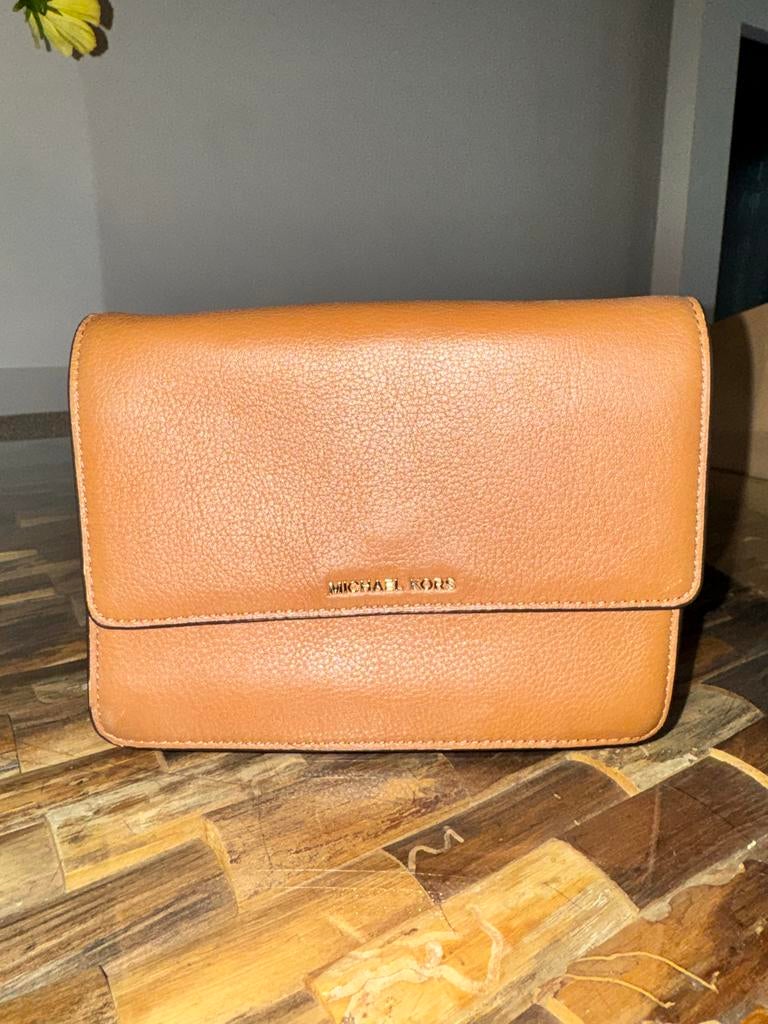 Orginele Michael Kors bruine crossbody tasje, Ophalen of Verzenden, Zo goed als nieuw, Bruin, Schoudertasje
