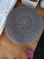 Grijze poef, Huis en Inrichting, Banken | Voetenbanken en Poefen, Ophalen of Verzenden, Rond, Minder dan 50 cm