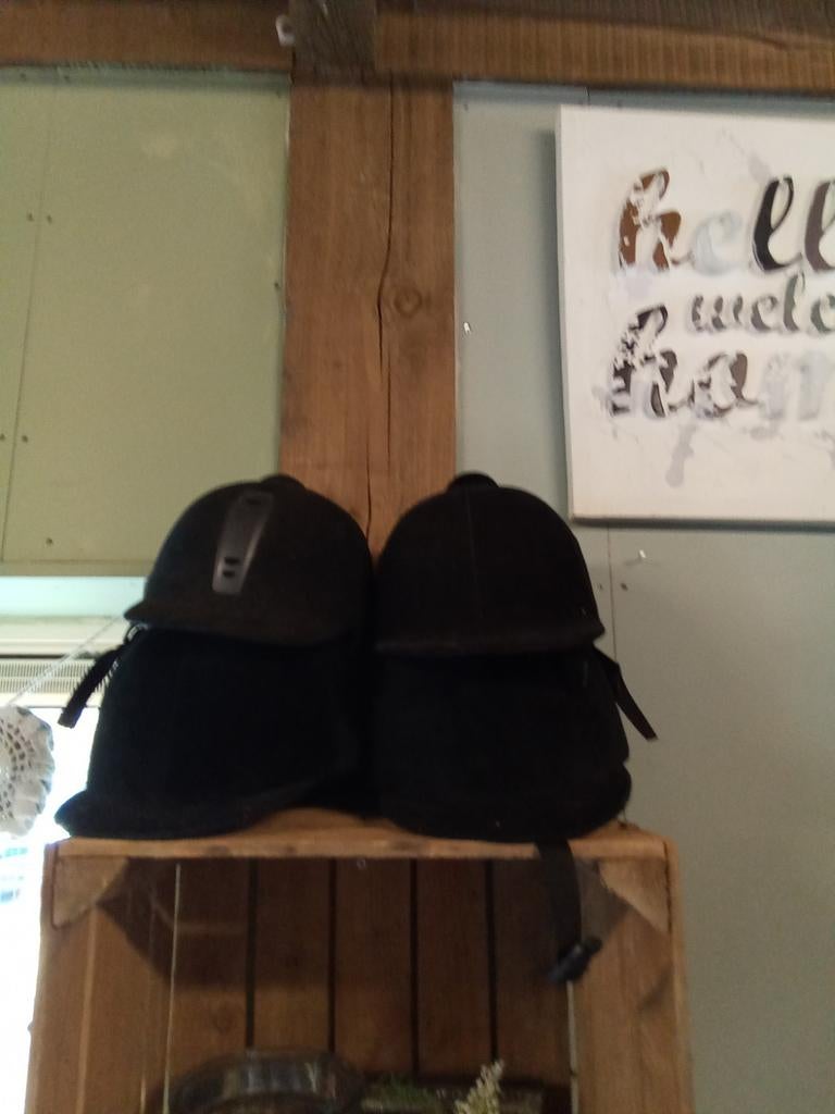 Paardrij caps 4stuks div maten, Dieren en Toebehoren, Paardrijkleding, Ophalen, Cap