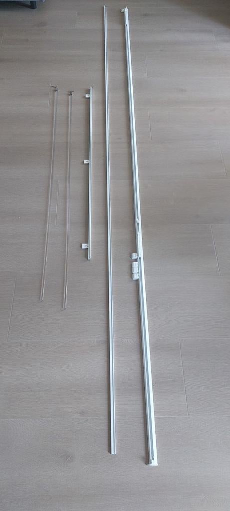 Diverse gordijnrails en trekstangen. (Vanafprijs), Ophalen of Verzenden, Minder dan 100 cm