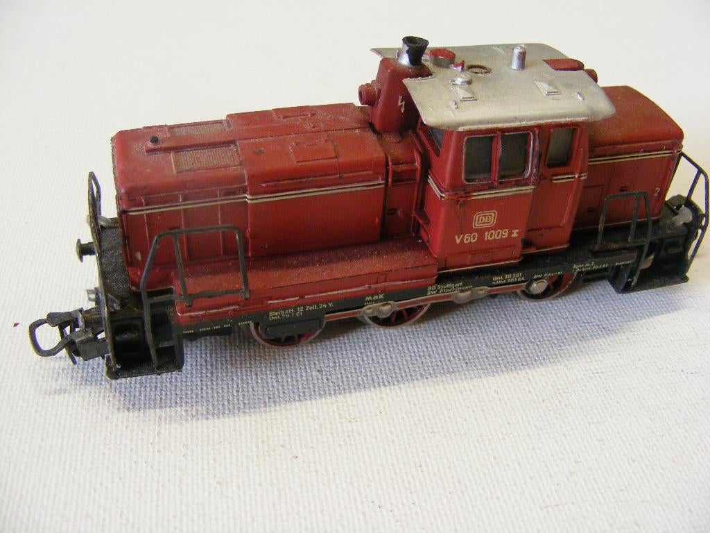 marklin v60, Hobby en Vrije tijd, Modeltreinen | H0, Wisselstroom, Gebruikt, Locomotief, Verzenden