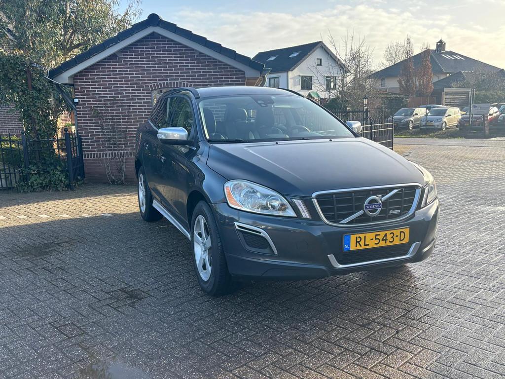 Volvo XC60 2.4D R-Design, Auto's, Euro 5, Stof, Zwart, Zwart