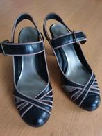 zwarte hakschoenen maat 37, Schoenen met lage hakken, Zwart, Ophalen of Verzenden, Gedragen
