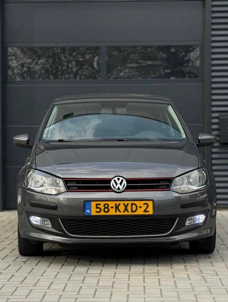 Volkswagen Polo 1.2 TSI 77KW 2010 Grijs, Auto's, Volkswagen, Voorwielaandrijving, 40 €/maand, 1200 kg, Handgeschakeld