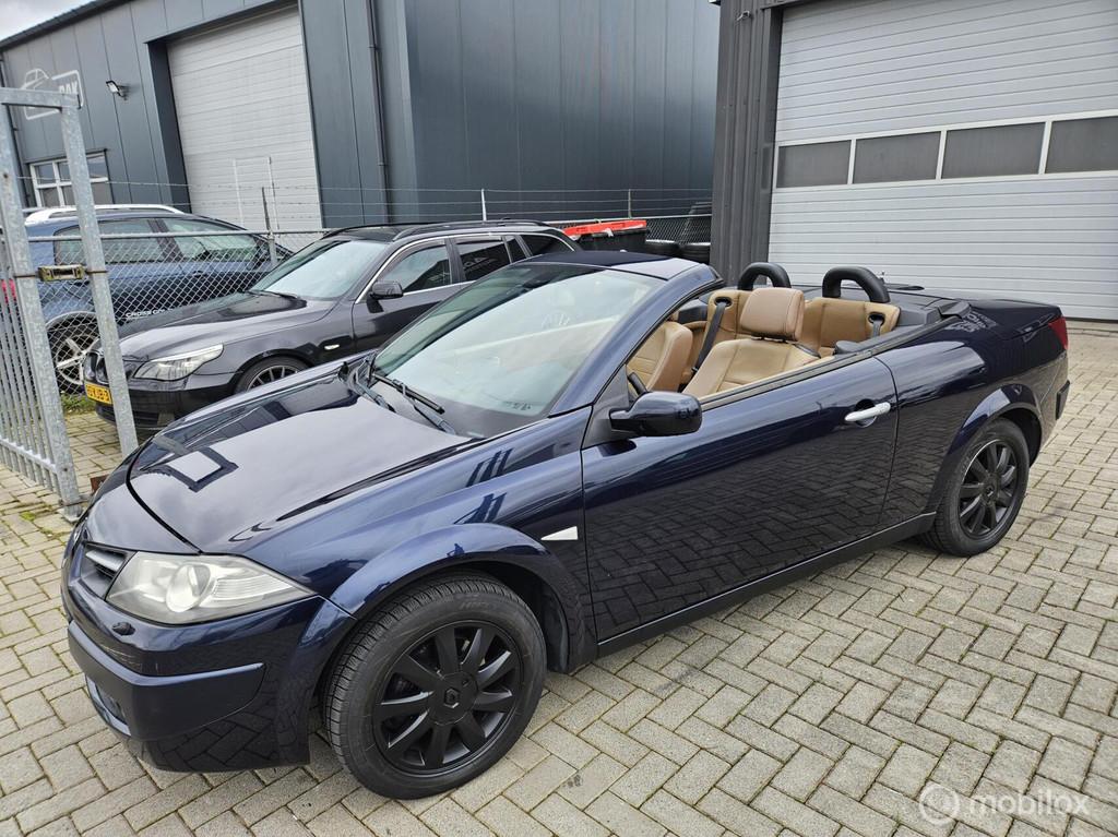 Renault Mégane Coupé-Cabriolet 1.6-16V Tech Line AUTOMAAT/, Auto's, Gebruikt, 1340 kg, 4 cilinders, Cabriolet