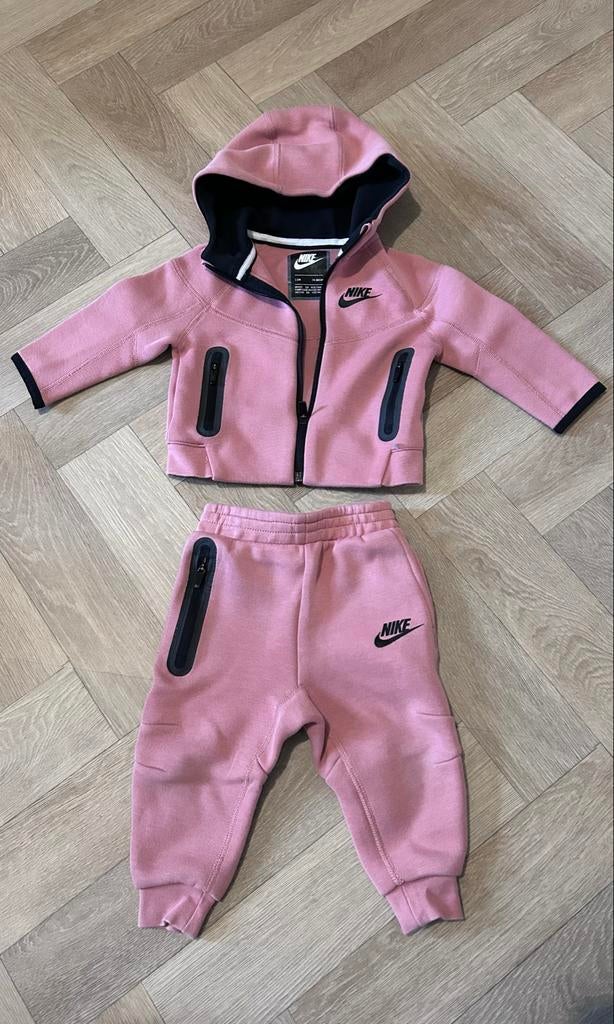 Baby meisjes Nike pakje maat 74/80, Ophalen, Gebruikt, Meisje, Pakje