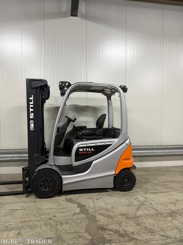 Heftruck Still RX 60-25 2016 8921 uur triplo 4890 met Side s, Zakelijke goederen, Machines en Bouw | Heftrucks en Intern transport