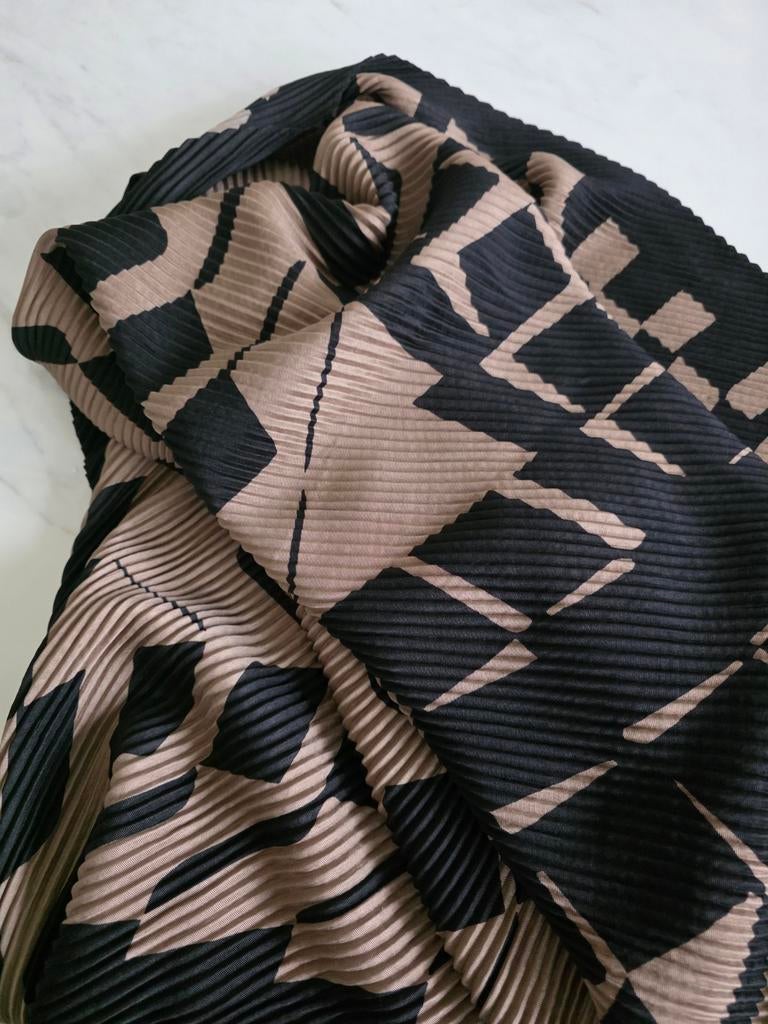 Opus sjaal, Ophalen of Verzenden, Zo goed als nieuw, Maat 46/48 (XL) of groter, Sjaal