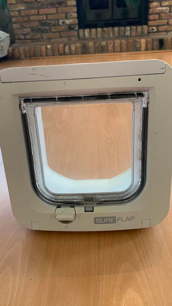 Sureflap Dierenluik Microchip - Kattenluik - 20x7x20 cm Wit, Ophalen of Verzenden, Gebruikt