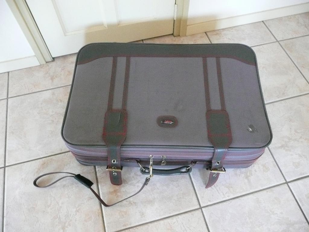 Koffer, Sieraden, Tassen en Uiterlijk, Koffers, Gebruikt, 45 tot 55 cm, Zacht kunststof, Wieltjes