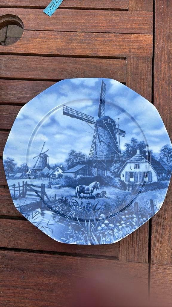 Delfts blauw wandbord met molens en paard ter steege, Ophalen of Verzenden