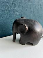 prachtig houten olifantje, Antiek en Kunst, Kunst | Beelden en Houtsnijwerken, Ophalen of Verzenden