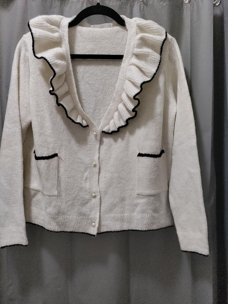 MANGO cardigan white with frill size XL, Ophalen of Verzenden, Zo goed als nieuw, Maat 46/48 (XL) of groter, Wit