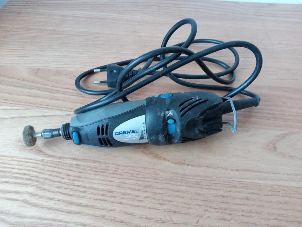 Dremel 300 Multitool, Ophalen