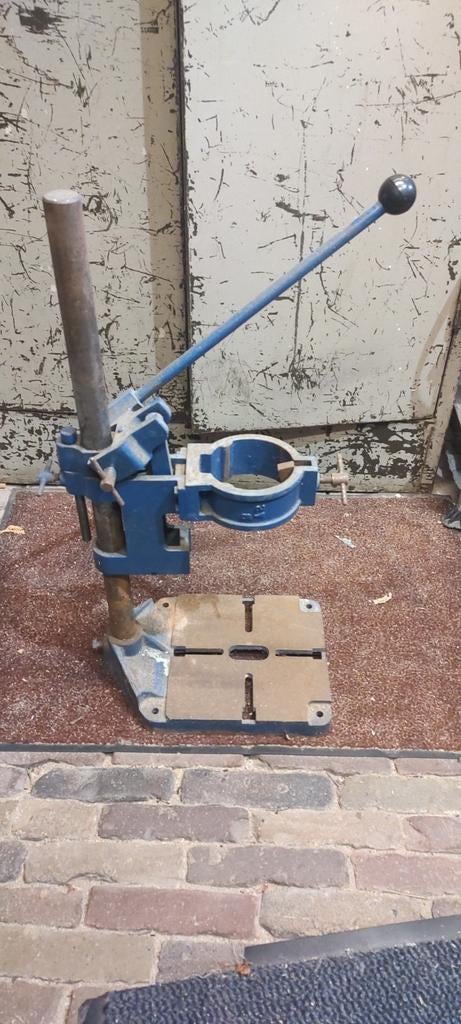 Zware verstelbare Boorstandaard, Ophalen