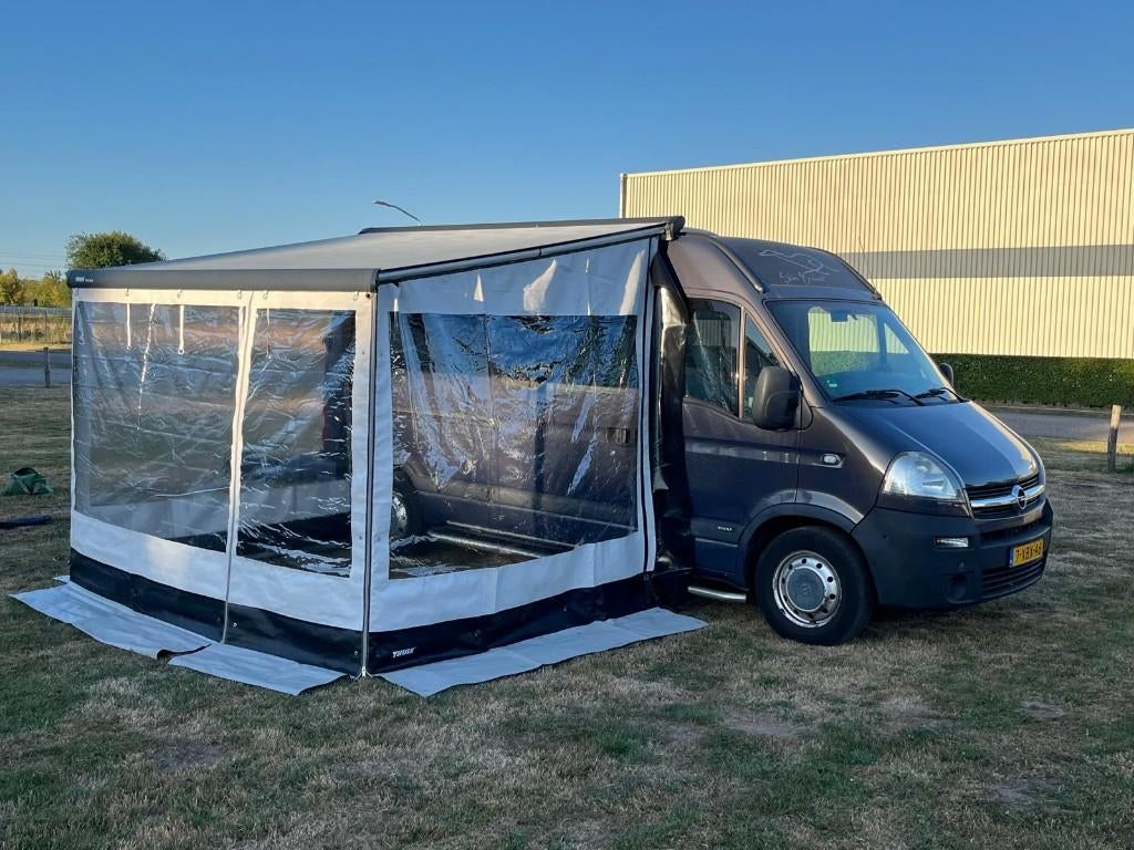 Opel Movano Buscamper | Incl. Voortent | APK tot 27-02-2027, Caravans en Kamperen, Campers, Overige merken, Chemisch toilet, Bestuurdersdeur