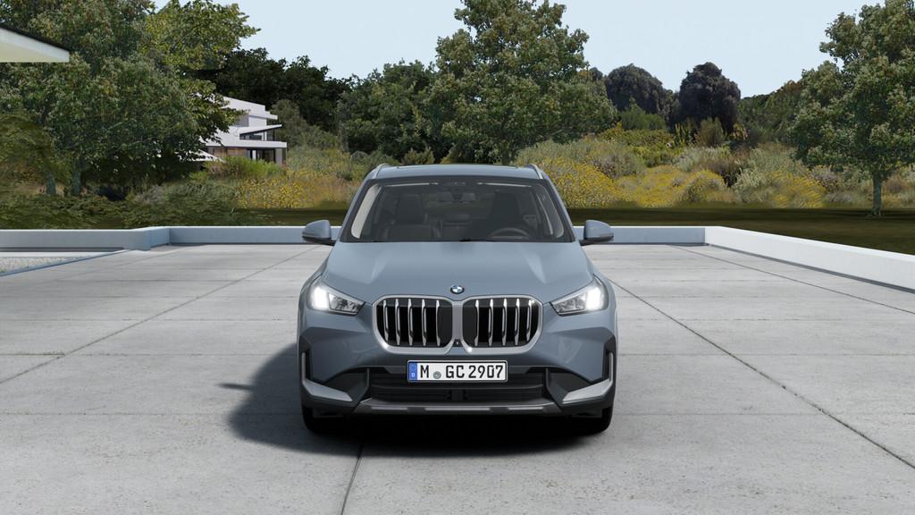 BMW X1 sDrive20i xLine Automaat / Panoramadak / Achteruitrij, Auto's, BMW, 1525 kg, Zwart, 156 pk, Leder
