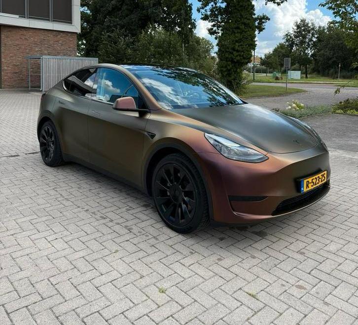 Tesla Model Y 2023 gewrapt, Auto's, Tesla, Particulier, Model Y, Elektrisch, SUV of Terreinwagen, Automaat, Origineel Nederlands