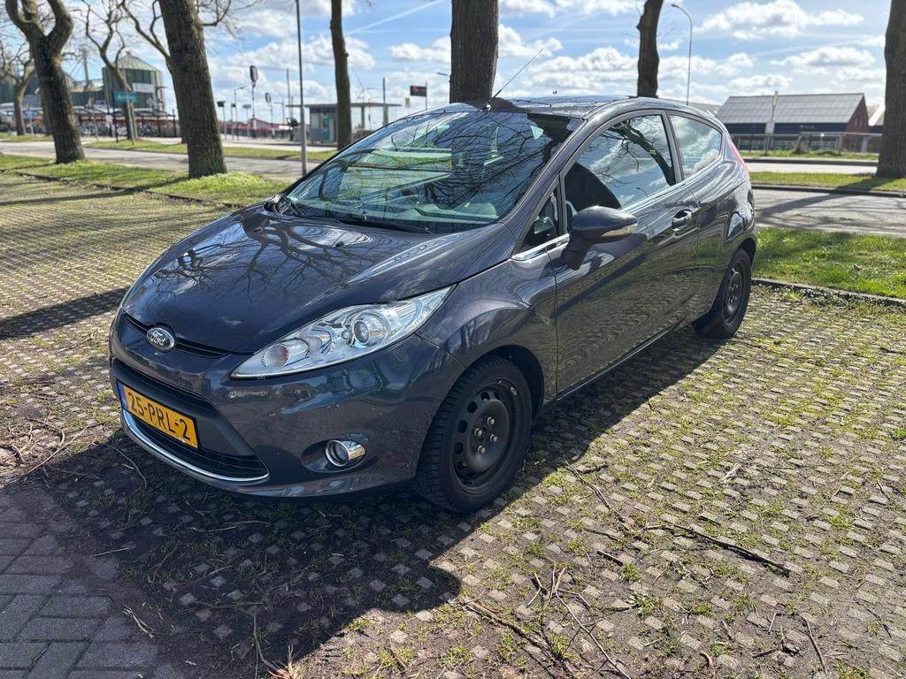 Ford Fiësta 1.4 2011. 160000 Km Eerste eigenaar, Auto's, Ford, Voorwielaandrijving, Stof, 31 €/maand, 4 cilinders