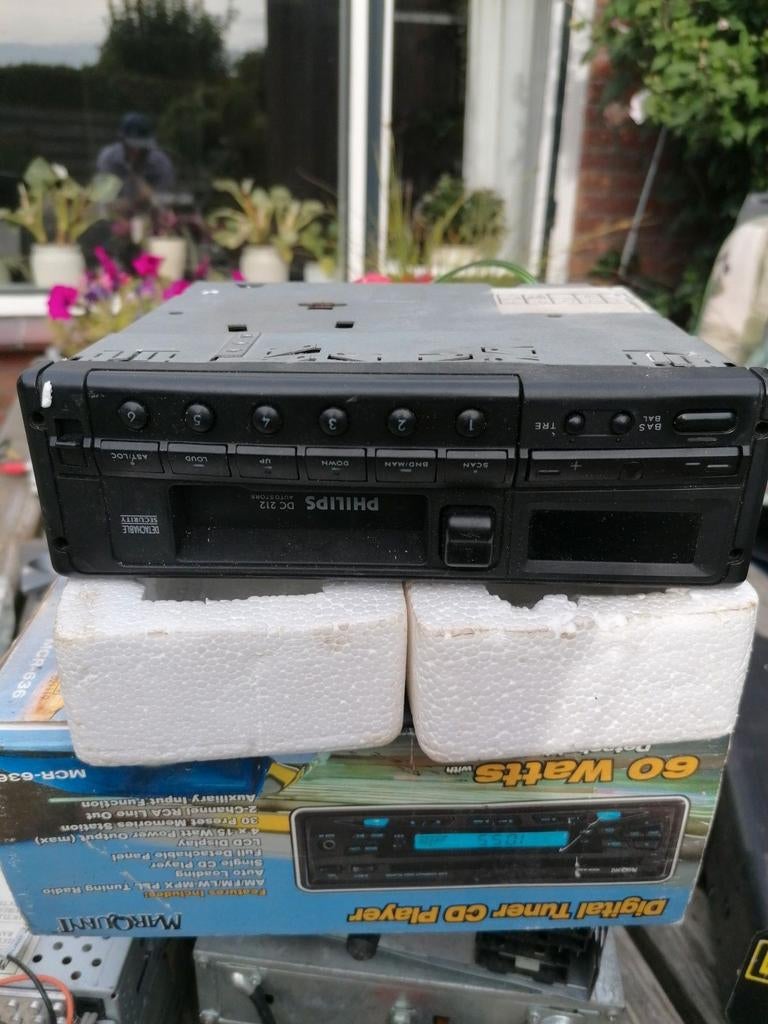Philips DC 212 Autoradio Cassettespeler, Auto diversen, Autoradio's, Ophalen of Verzenden, Gebruikt