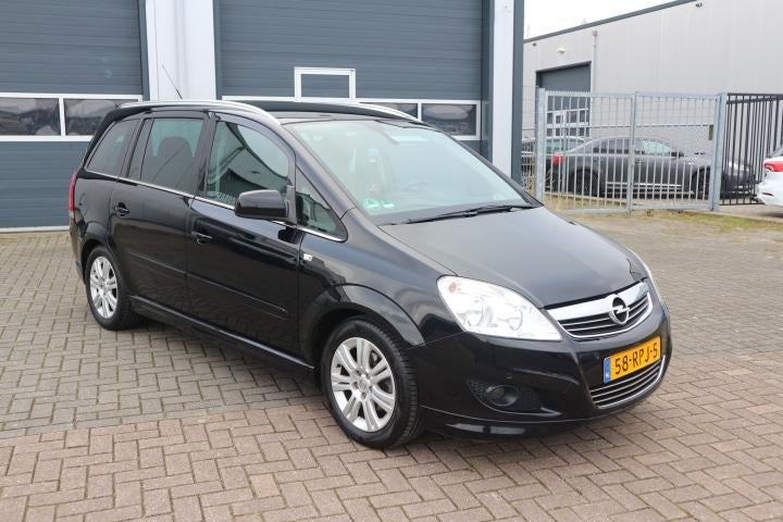 Opel Zafira 1.8 Cosmo (bj 2011), Voorwielaandrijving, Gebruikt, Zwart, 4 cilinders