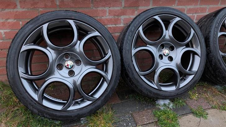 Alfa Romeo MiTo Veloce miron 18 inch 4x98 teledial zomer, Auto-onderdelen, Banden en Velgen, Banden en Velgen, Zomerbanden, 18 inch