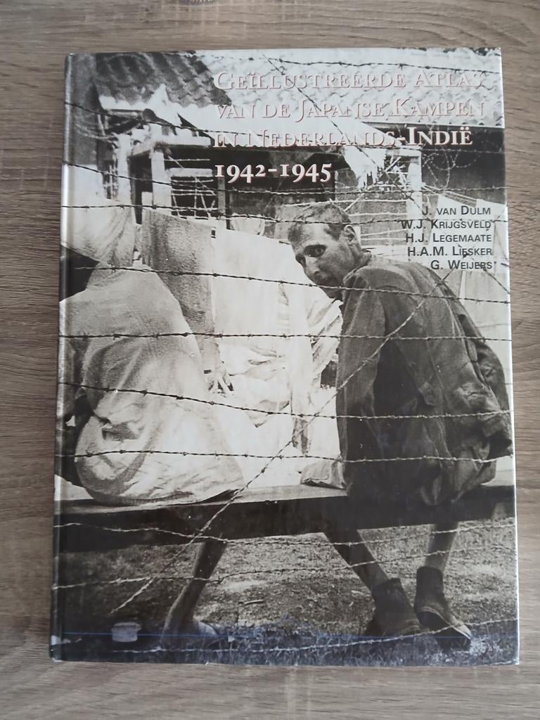 Geïll. Atlas vd Japanse kampen in NL-Indië, Ophalen of Verzenden, 1945 tot heden, Gelezen