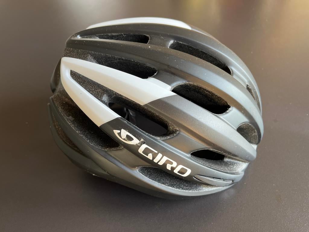 Giro Foray fietshelm M 55-59 cm zwart wit - Nieuwstaat, Fietsen en Brommers, Ophalen, Zo goed als nieuw, M, Heer of Dame