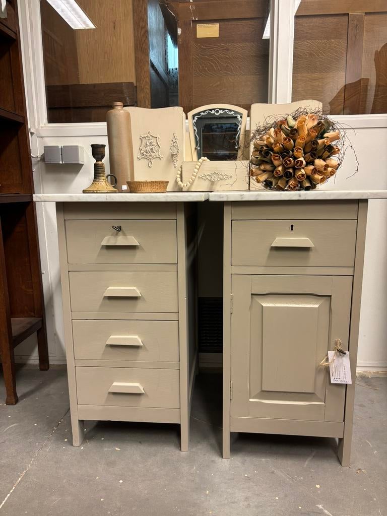 Brocante nachtkastjes, Huis en Inrichting, Slaapkamer | Nachtkastjes, Ophalen, Studio Larilo, Studiolarilo@gmail.com, Zo goed als nieuw