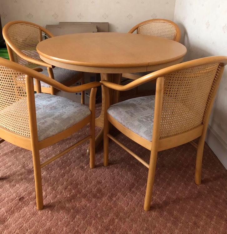 Ronde eettafel ( uitschuifbaar) met 4 stoelen, Huis en Inrichting, Tafels | Eettafels, 100 tot 150 cm, Rond, Ophalen