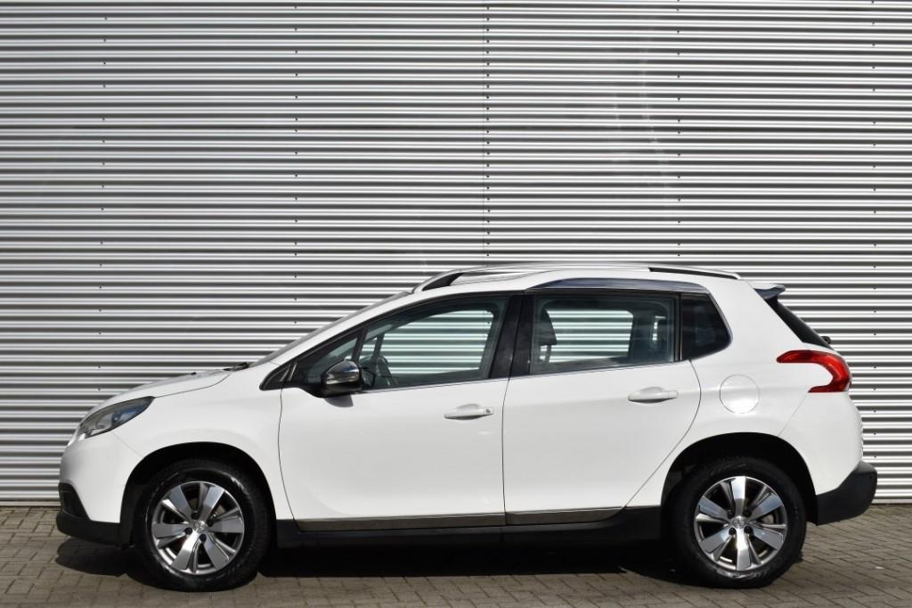 Peugeot 2008 1.6 BLUEHDI ALLURE / NAVI / PDC / ALL SEASON, Voorwielaandrijving, 4 cilinders, Wit, Origineel Nederlands