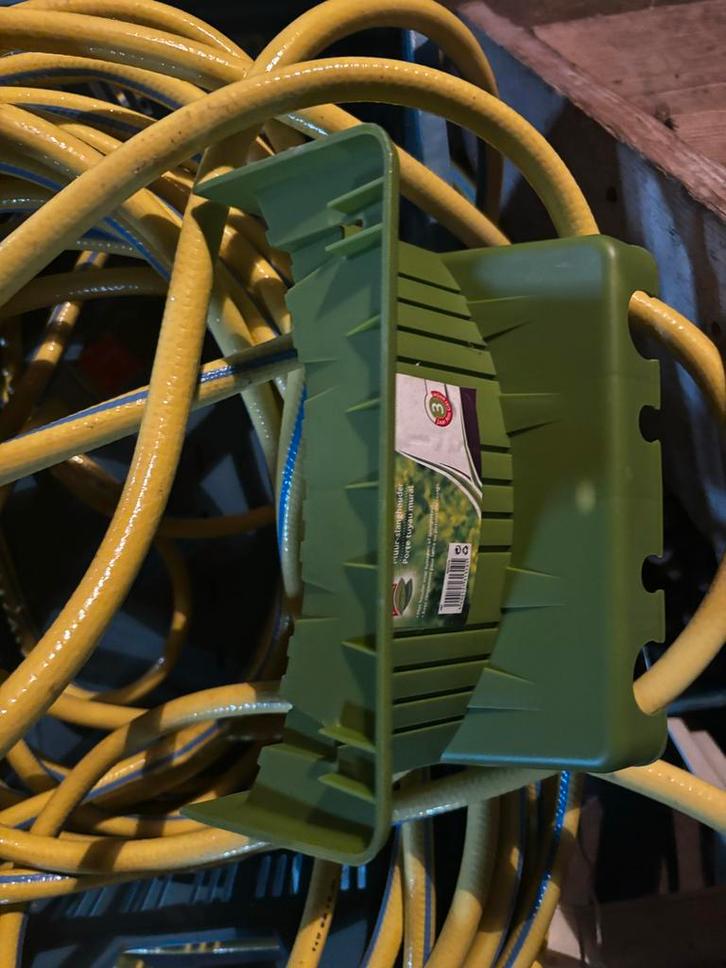 Tuinslang met ophangsysteem voor aan de muur, Tuin en Terras, Tuinslangen, Nieuw, Tuinslang, Ophalen