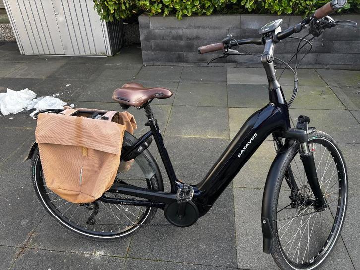 Elektrische fiets, Fietsen en Brommers, Elektrische fietsen, Zo goed als nieuw, Batavus, 47 tot 51 cm, 50 km per accu of meer