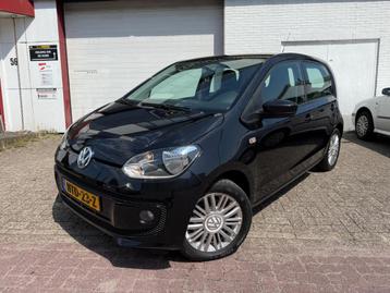 Volkswagen Up! 1.0 high up! |NIEUW APK |CAR PLAY|AIRCO |CRUI beschikbaar voor biedingen