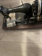 Antiek Naaimachine Gritzner, Ophalen