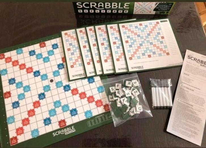 Scrabble Dubplicate ..... (NIEUW IN VERPAKKING), Hobby en Vrije tijd, Gezelschapsspellen | Bordspellen, Nieuw, Een of twee spelers