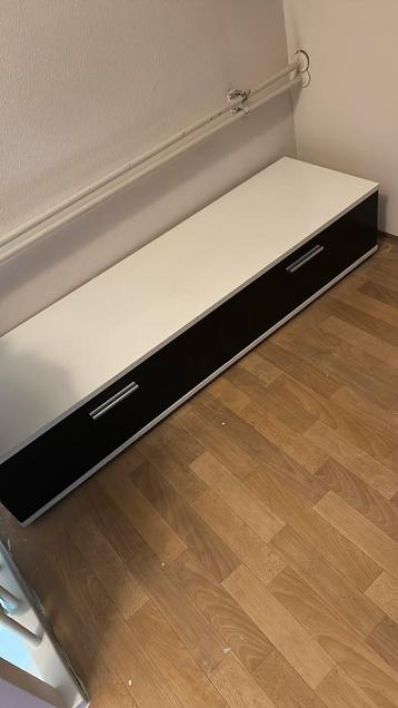 Lage kast