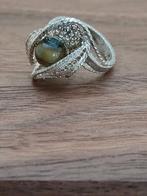 Antieke zilveren filigrein ring met tijgeroog steen, Sieraden, Tassen en Uiterlijk, Ringen, Gebruikt, Bruin, 19 tot 20, Ophalen of Verzenden