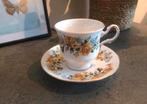 💝 Vintage ROYAL VALE ROOS kop schotel wit geel, Antiek en Kunst, Antiek | Servies los, Ophalen of Verzenden